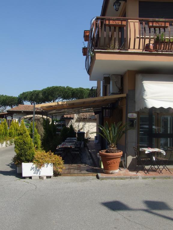 Residenza I Ciclamini Bed & Breakfast Rome Exterior photo